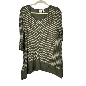 Chico’s Green White Diagonal Striped Top Chicos Size 2